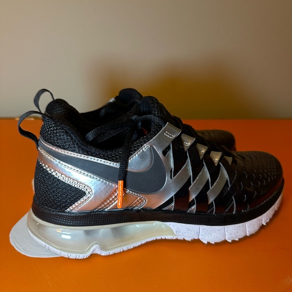 Nike Fingertrap Max (Super Bowl Edition) Men's Training Shoe - Picture 2 of 4